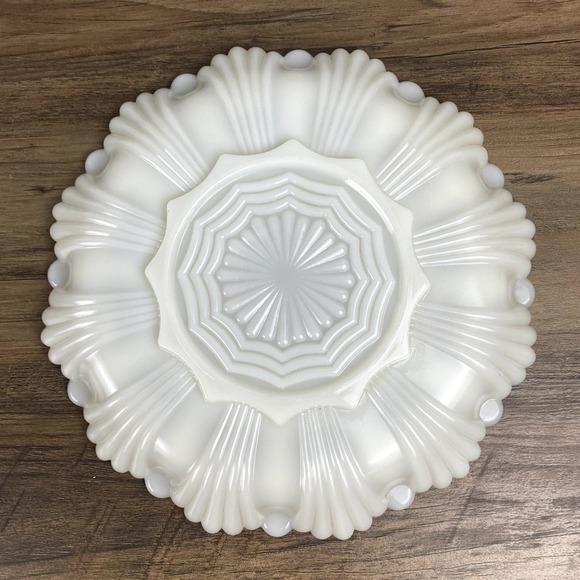 Golden Shell Deviled Egg Server Plate Anchor Hocking Milk Glass Gold Trim - Picture 4 of 10